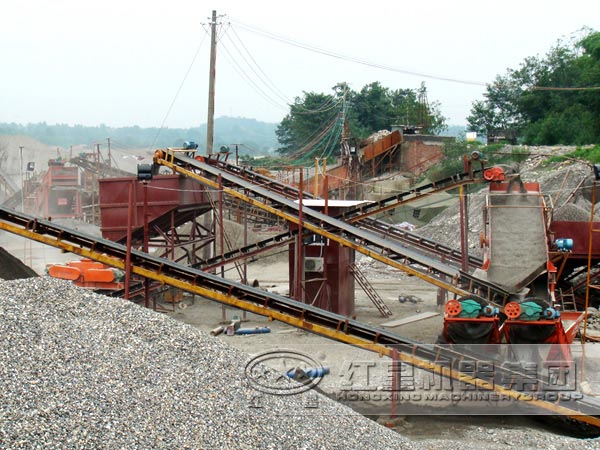 對輥破碎機客戶現場