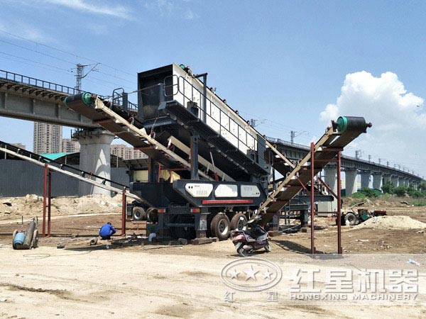 紅星移動破碎站生產現場 紅星移動破碎站生產現場