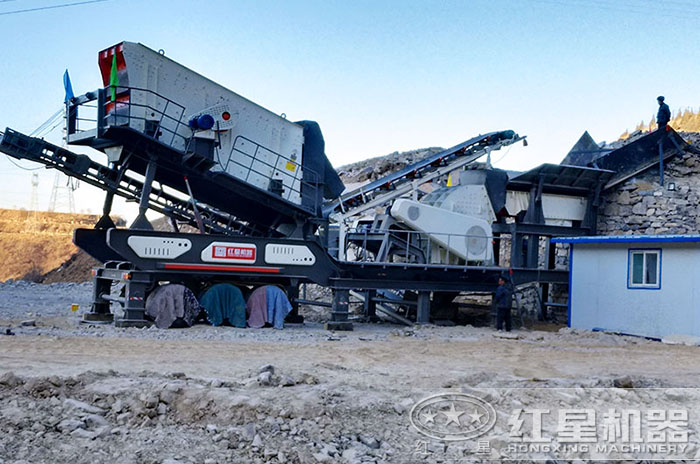 移動式爐渣破碎生產線現場實拍 移動式爐渣破碎生產線現場實拍