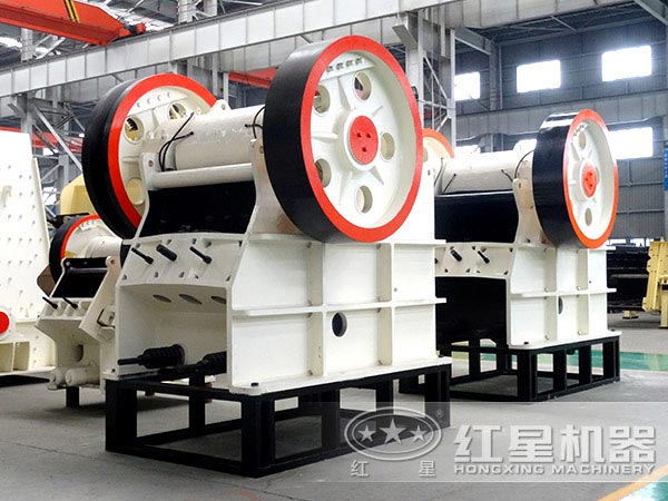 時產200噸砂石破碎機—鄂式破碎機 時產200噸砂石破碎機—鄂式破碎機