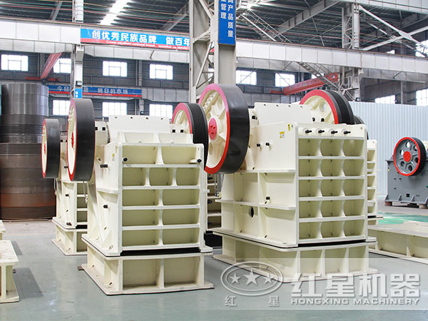 破碎設備-顎式破碎機 破碎設備-顎式破碎機