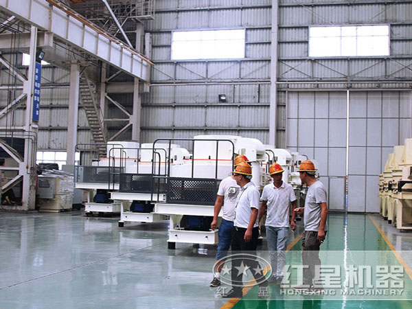 紅星機(jī)器設(shè)備生產(chǎn)廠家制砂機(jī)設(shè)備多樣 紅星機(jī)器設(shè)備生產(chǎn)廠家制砂機(jī)設(shè)備多樣