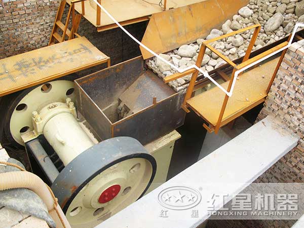 鄂式制沙機作業現場