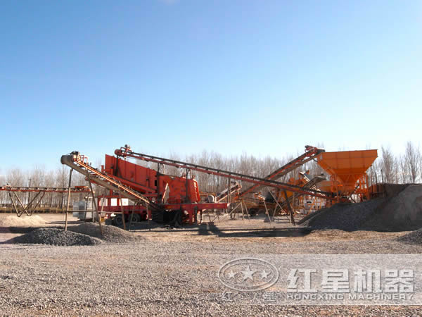 人工制砂現(xiàn)場 人工制砂現(xiàn)場