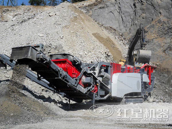 履帶式移動破碎站作業現場 履帶式移動破碎站作業現場