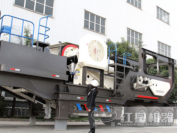 時產600噸的可移動破碎機 時產600噸的可移動破碎機