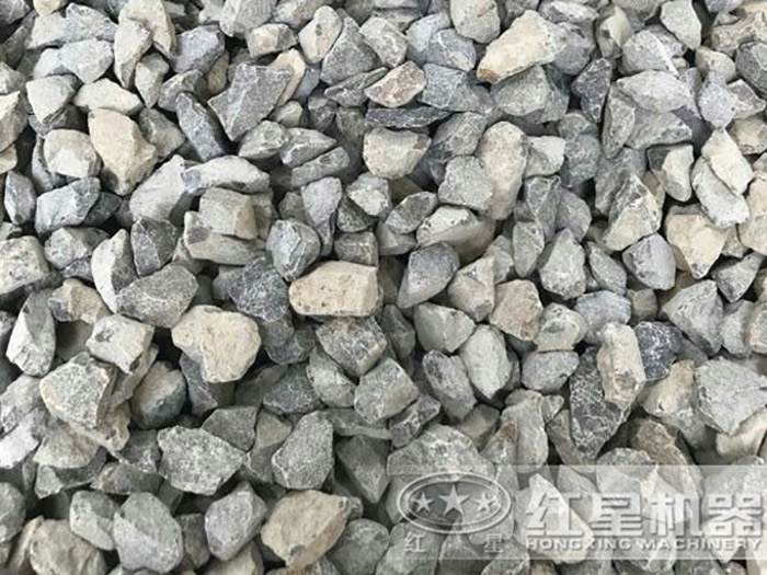 經(jīng)汽車移動打石機處理后的13石子 經(jīng)汽車移動打石機處理后的13石子