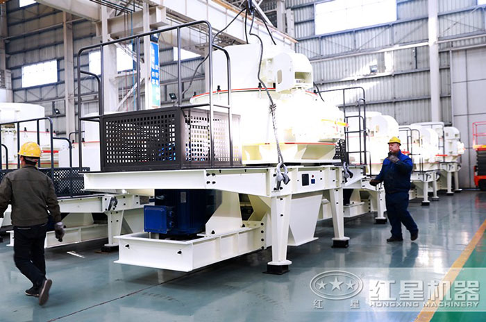 紅星客戶參觀打砂機(jī)現(xiàn)場 紅星客戶參觀打砂機(jī)現(xiàn)場