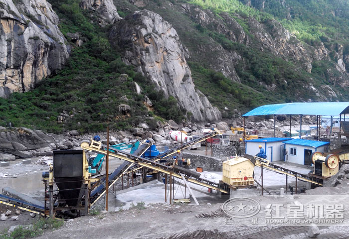 石子破碎現場 石子破碎現場