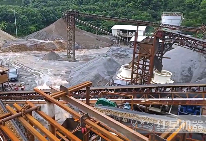 整形打石機作業現場 整形打石機作業現場