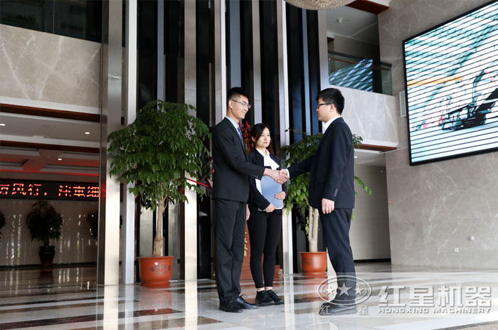 客戶(hù)到廠參觀設(shè)備 客戶(hù)到廠參觀設(shè)備