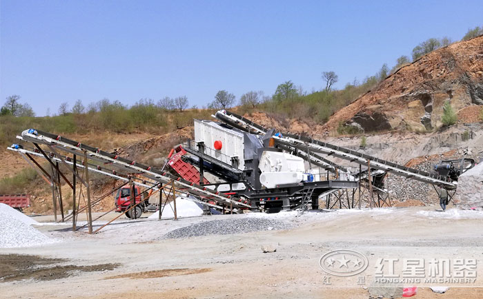 輪胎式移動破碎站現場