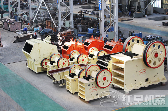 各類破碎機生產車間 各類破碎機生產車間