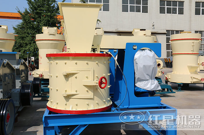 立式復合破碎機設備展示