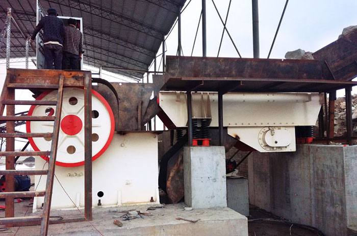 河南紅星石頭粉碎機綠色作業現場 河南紅星石頭粉碎機綠色作業現場