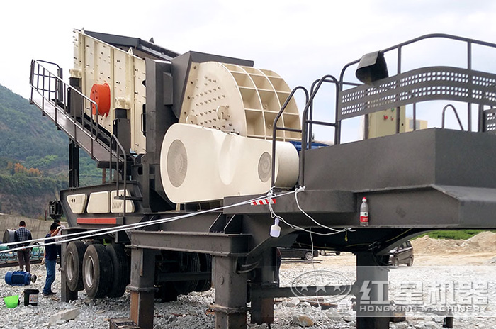移動錘式破碎機客戶現場 移動錘式破碎機客戶現場