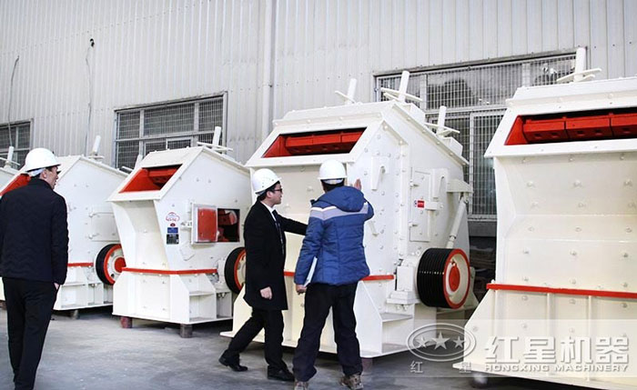 用戶來廠參觀試機