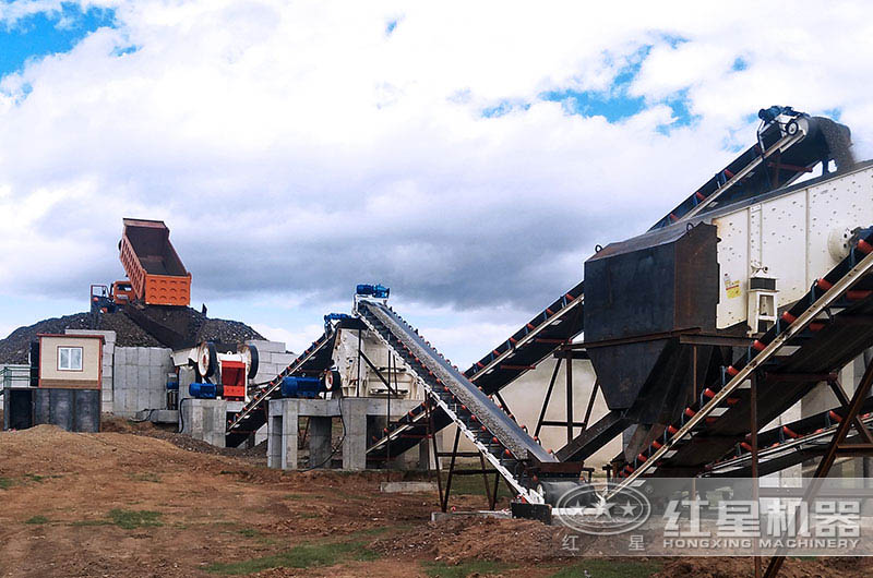 砂石廠的碎石生產(chǎn)線試運(yùn)行