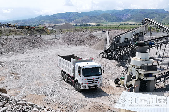 紅星石頭制砂生產線作業現場