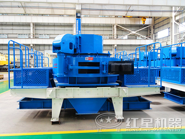 專業(yè)化青石制砂機生產(chǎn)車間 專業(yè)化青石制砂機生產(chǎn)車間