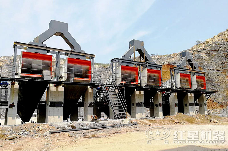 振動篩安裝現場 振動篩安裝現場