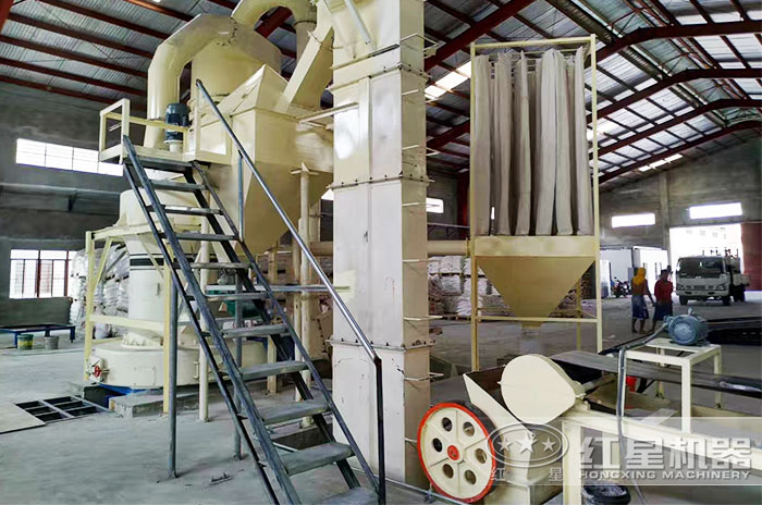 剛剛落成的小型磨粉加工現(xiàn)場(chǎng)