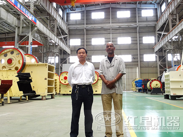 客戶到廠區參觀設備 客戶到廠區參觀設備