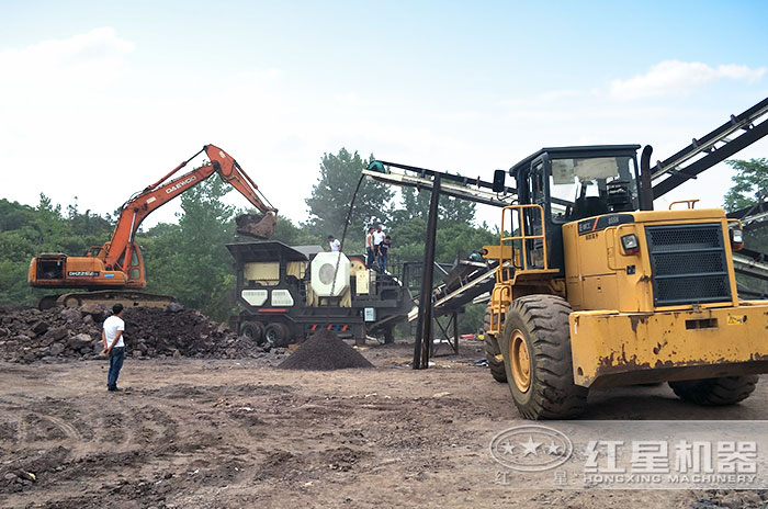 碎煤加工現場展示