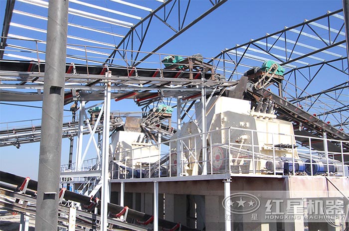 紅星河北用戶大型石料粉碎機作業現場 紅星河北用戶大型石料粉碎機作業現場