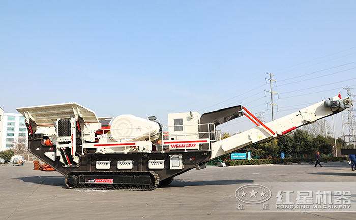 履帶式破碎機設備智能操作，自行驅動行走