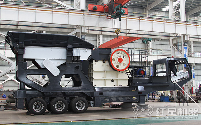流動式的69顎式破石機生產車間 流動式的69顎式破石機生產車間