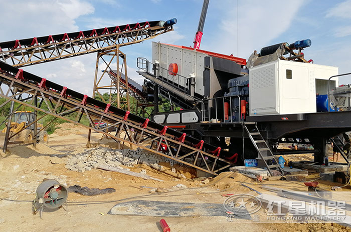 日產5000噸以上大型號青石移動破安裝現場 日產5000噸以上大型號青石移動破安裝現場
