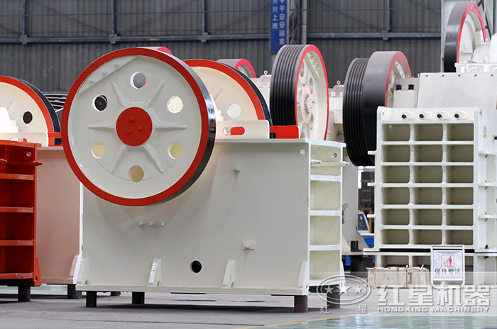 石英石破碎機側面圖 石英石破碎機側面圖