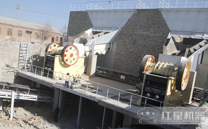 顎式柴油破碎機加工現場 顎式柴油破碎機加工現場