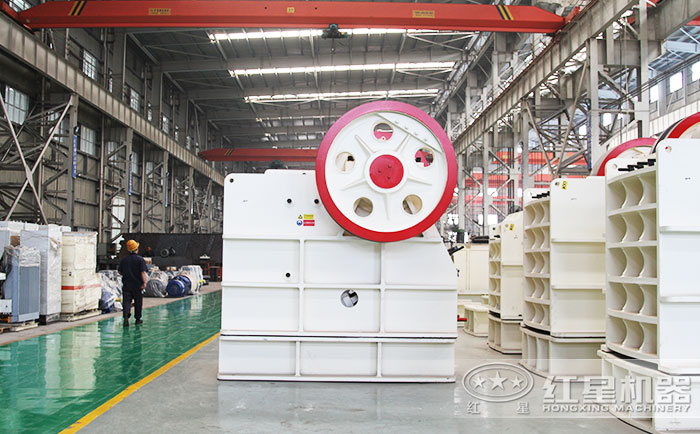 紅星機器專業化顎式破碎機生產車間 紅星機器專業化顎式破碎機生產車間