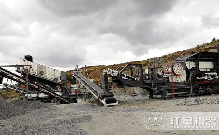 移動顎式破碎機搭配移動圓錐石子破碎生產線 移動顎式破碎機搭配移動圓錐石子破碎生產線