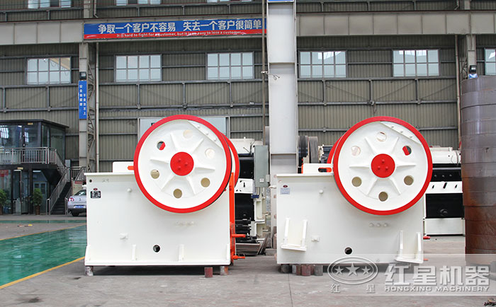 小型顎式破碎機設備生產車間 小型顎式破碎機設備生產車間