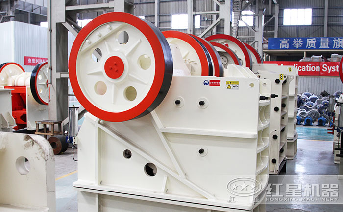 粗碎設備鄂式破碎機專業化生產車間 粗碎設備鄂式破碎機專業化生產車間