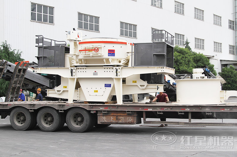 紅星設(shè)備發(fā)貨現(xiàn)場(chǎng)