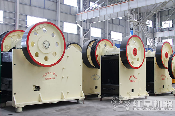 傳統顎式破碎機 傳統顎式破碎機