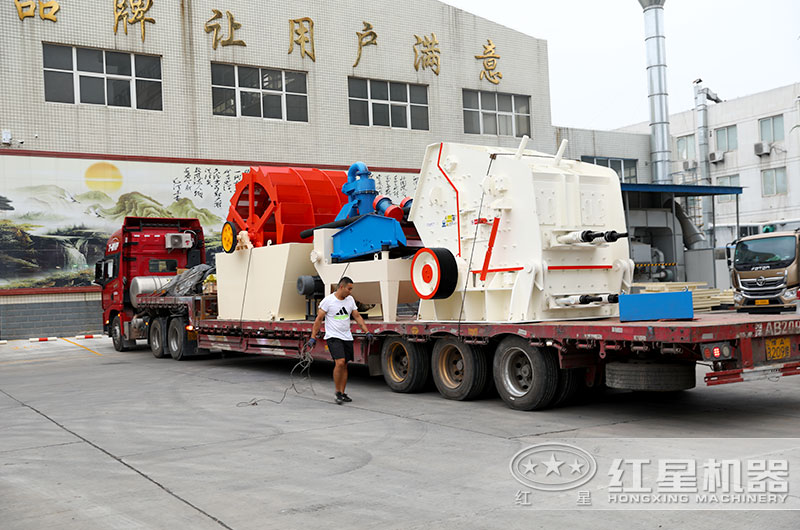 反擊式破碎設備發貨 反擊式破碎設備發貨