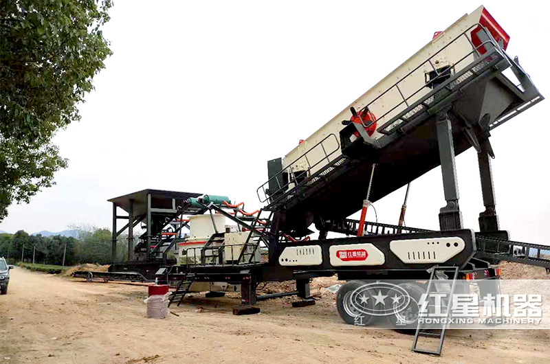 移動立式沖擊破碎機現場 移動立式沖擊破碎機現場