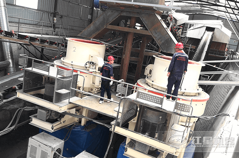 年產一百五十萬噸的玄武巖制砂機設備 年產一百五十萬噸的玄武巖制砂機設備