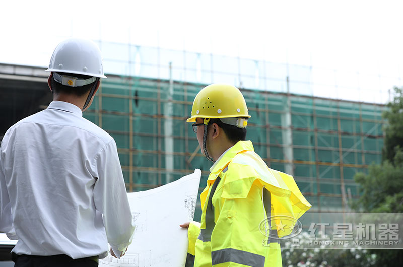 紅星機器工程師為用戶現場安裝設備 紅星機器工程師為用戶現場安裝設備