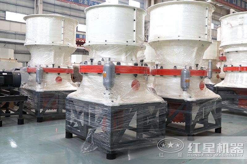 每小時產200噸石子的單缸圓錐機 每小時產200噸石子的單缸圓錐機